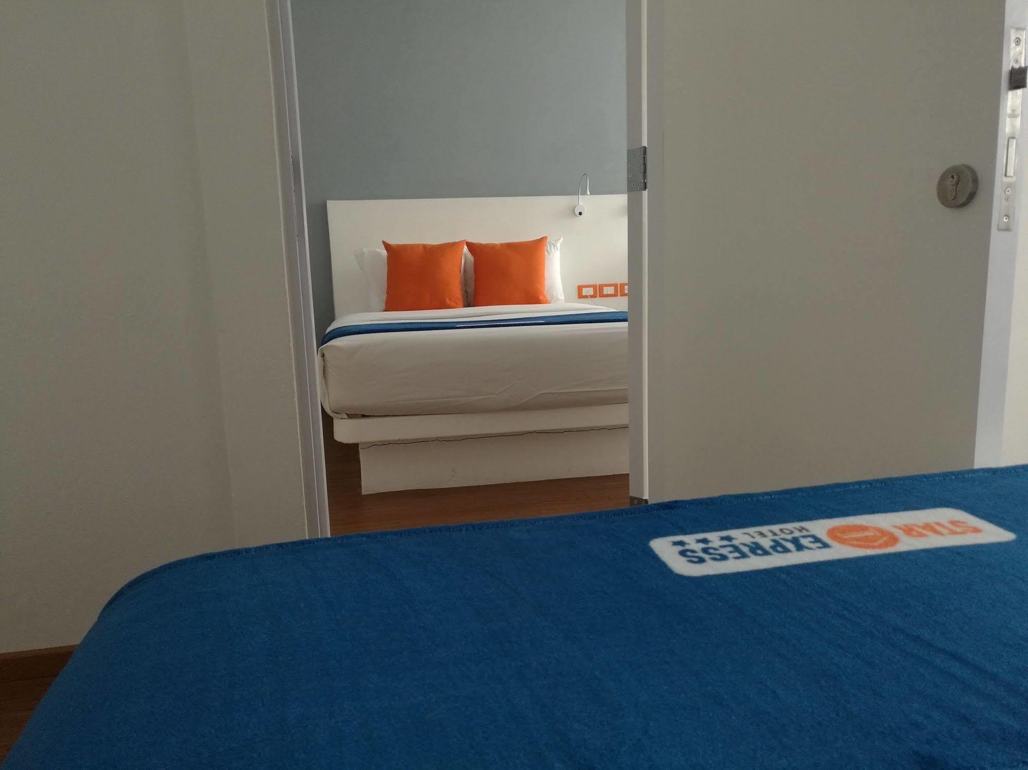 Hotel Star Express Puebla - Central Capu Zewnętrze zdjęcie